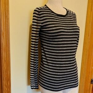 Akris Punto Wool Bland Black and Gray Striped Long Sleeve dress Sweate Size 4